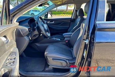 Piąte zdjęcie samochodu w środku: 2019 HYUNDAI SANTA FE SE 2.4L VIN:5NMS23AD8KH082116 - miniatura