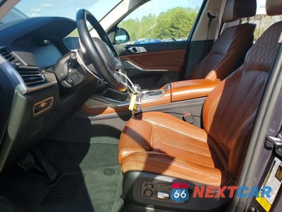 Zdjęcie 7 z 12 samochodu: 2019 BMW X7 XDRIVE40I VIN:5UXCW2C50KLB43791 - miniatura