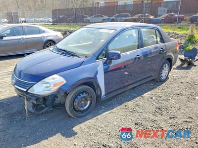 2009 NISSAN VERSA 1.8 S 3N1BC11E99L441578 - główne zdjęcie licytacji z USA - miniatura