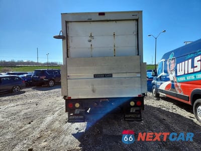 Zdjęcie 6 z 12 samochodu: 2017 CHEV EXPRESS G3500 VIN:1GB0GRFF2H1118072 - miniatura