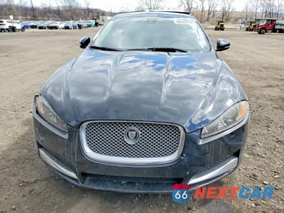 Piąte zdjęcie samochodu w środku: 2012 JAGUAR XF VIN:SAJWA0FB5CLS46711 - miniatura