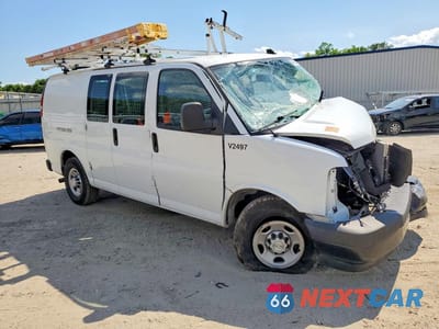 Czwarte zdjęcie samochodu z boku: 2022 CHEVROLET EXPRESS G2500 VIN:1GCWGAF76N1142497 - miniatura