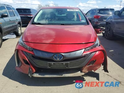 Piąte zdjęcie samochodu w środku: 2017 TOYOTA PRIUS PRIME PLUS VIN:JTDKARFP4H3037741 - miniatura