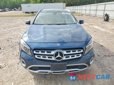 Piąte zdjęcie samochodu w środku: 2019 MERCEDES-BENZ GLA 250 4MATIC VIN:WDCTG4GB9KJ616214 - miniatura