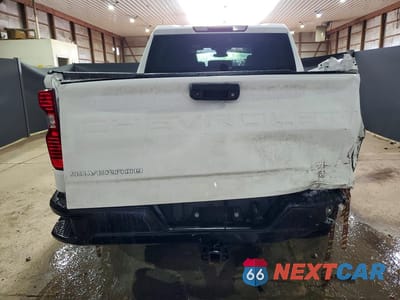 Zdjęcie 6 z 12 samochodu: 2022 CHEVROLET SILVERADO K1500 VIN:3GCUDAEDXNG552700 - miniatura