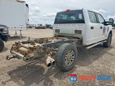 Trzecie zdjęcie samochodu z tyłu: 2019 FORD F250 SUPER DUTY VIN:1FT7W2BTXKEC74120 - miniatura