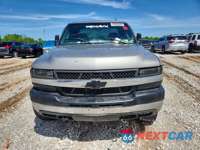 Piąte zdjęcie samochodu w środku: 2002 CHEVROLET SILVERADO K2500 HEAVY DUTY VIN:1GCHK29U62E223518 - miniatura