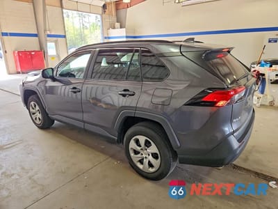Drugie zdjęcie samochodu z przodu: 2021 TOYOTA RAV4 LE VIN:2T3F1RFV2MC170247 - miniatura