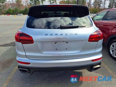 Zdjęcie 12 z 14 samochodu: 2016 PORSCHE CAYENNE VIN:WP1AA2A24GLA09966 - miniatura