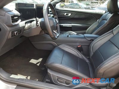 Zdjęcie 7 z 12 samochodu: 2026 FORD MUSTANG VIN:1FAGP8UH5T5105543 - miniatura