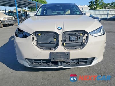 Piąte zdjęcie samochodu w środku: 2025 BMW X3 30 XDRIVE VIN:5UX53GP02S9031226 - miniatura