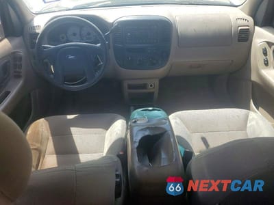 Zdjęcie 8 z 13 samochodu: 2002 FORD ESCAPE XLT VIN:1FMYU03122KC19072 - miniatura
