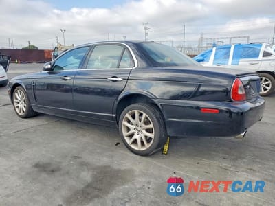 Drugie zdjęcie samochodu z przodu: 2008 JAGUAR XJ8 VIN:SAJWA71BX8SH26257 - miniatura