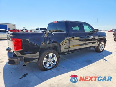 Trzecie zdjęcie samochodu z tyłu: 2018 CHEVROLET SILVERADO C1500 CUSTOM VIN:3GCPCPEHXJG277880 - miniatura