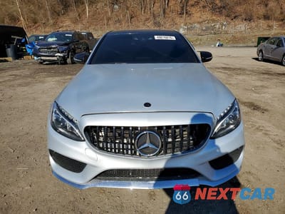 Piąte zdjęcie samochodu w środku: 2015 MERCEDES-BENZ C 300 4MATIC VIN:55SWF4KB5FU020445 - miniatura