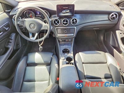 Zdjęcie 8 z 13 samochodu: 2019 MERCEDES-BENZ GLA 250 4MATIC VIN:WDCTG4GB7KJ644092 - miniatura