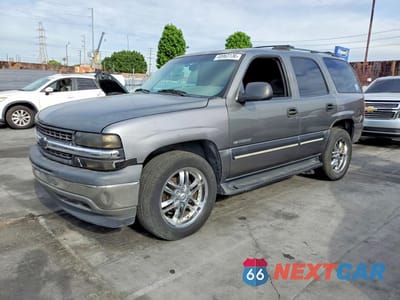 2002 CHEVROLET TAHOE C1500 1GNEC13T62R120738 - główne zdjęcie licytacji z USA - miniatura