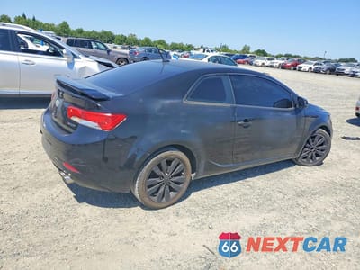 Trzecie zdjęcie samochodu z tyłu: 2011 KIA FORTE SX VIN:KNAFW6A33B5432203 - miniatura