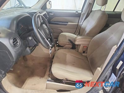 Zdjęcie 7 z 14 samochodu: 2015 JEEP PATRIOT SPORT VIN:1C4NJRBB7FD109322 - miniatura