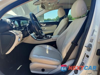 Zdjęcie 7 z 12 samochodu: 2017 MERCEDES-BENZ E 300 VIN:WDDZF4JB8HA081385 - miniatura