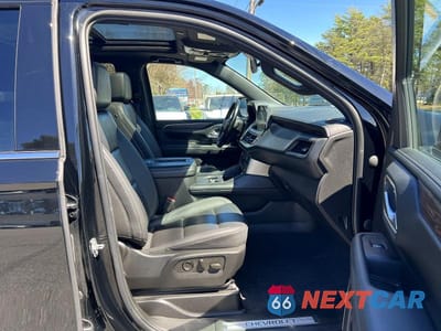 Piąte zdjęcie samochodu w środku: 2023 CHEVROLET TAHOE K1500 LT VIN:1GNSKNKD1PR174611 - miniatura