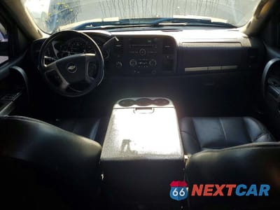 Zdjęcie 8 z 12 samochodu: 2012 CHEVROLET SILVERADO K1500 LT VIN:3GCPKSE75CG259304 - miniatura