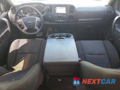 Zdjęcie 8 z 12 samochodu: 2011 GMC SIERRA K1500 SLE VIN:3GTP2VE34BG329128 - miniatura