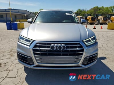Piąte zdjęcie samochodu w środku: 2019 AUDI Q5 PREMIUM PLUS VIN:WA1BNAFY9K2044111 - miniatura