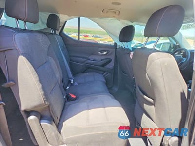 Zdjęcie 10 z 12 samochodu: 2021 CHEVROLET TRAVERSE LS VIN:1GNERFKW3MJ209031 - miniatura