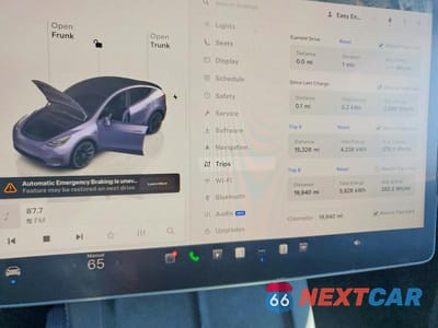Zdjęcie 9 z 12 samochodu: 2024 TESLA MODEL Y VIN:7SAYGDED0RF083822 - miniatura