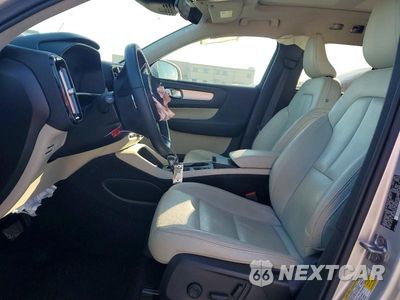 Zdjęcie 7 z 13 samochodu: 2019 VOLVO XC40 T5 MOMENTUM VIN:YV4162UK7K2120215 - miniatura