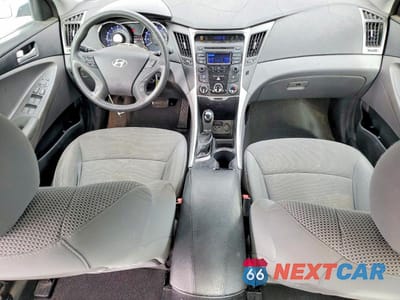 Zdjęcie 8 z 12 samochodu: 2014 HYUNDAI SONATA GLS VIN:5NPEB4AC2EH855325 - miniatura
