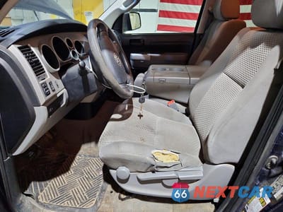 Zdjęcie 7 z 11 samochodu: 2007 TOYOTA TUNDRA DOUBLE CAB SR5 VIN:5TBBV541X7S457876 - miniatura