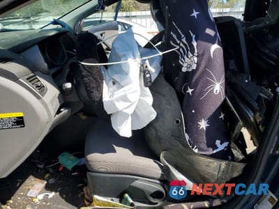 Zdjęcie 7 z 11 samochodu: 2016 HYUNDAI ELANTRA SE VIN:KMHDH4AEXGU618419 - miniatura