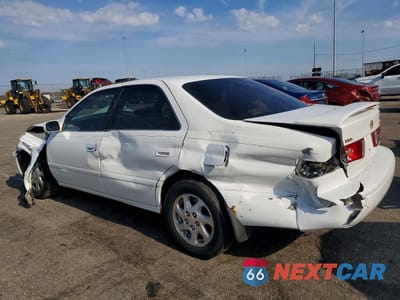 Drugie zdjęcie samochodu z przodu: 2000 TOYOTA CAMRY LE V6 VIN:4T1BF22K1YU940583 - miniatura