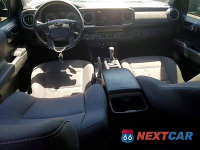 Zdjęcie 8 z 12 samochodu: 2019 TOYOTA TACOMA TRD SPORT VIN:3TMBZ5DN8KM022815 - miniatura