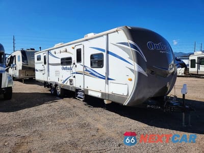 2012 KEYSTONE OUTBACK CAMPER 4YDT31224CB453357 - główne zdjęcie licytacji z USA - miniatura