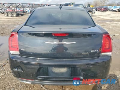 Zdjęcie 6 z 13 samochodu: 2016 CHRYSLER 300 S VIN:2C3CCAGG5GH176064 - miniatura