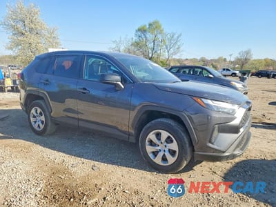 Czwarte zdjęcie samochodu z boku: 2024 TOYOTA RAV4 VIN:2T3F1RFV1RW429655 - miniatura