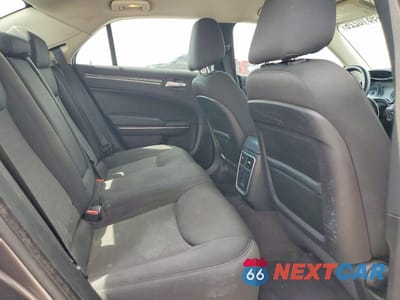 Zdjęcie 10 z 12 samochodu: 2018 CHRYSLER 300 TOURING VIN:2C3CCAAG4JH154217 - miniatura