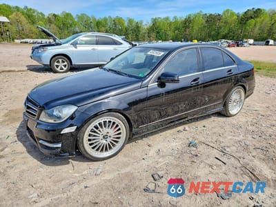 2013 MERCEDES-BENZ C 300 4MATIC WDDGF8AB9DR282304 - główne zdjęcie licytacji z USA - miniatura