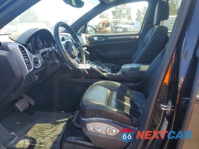 Zdjęcie 7 z 12 samochodu: 2016 PORSCHE CAYENNE S VIN:WP1AB2A24GLA93235 - miniatura