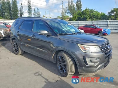 Czwarte zdjęcie samochodu z boku: 2017 FORD EXPLORER XLT VIN:1FM5K7D89HGA67249 - miniatura