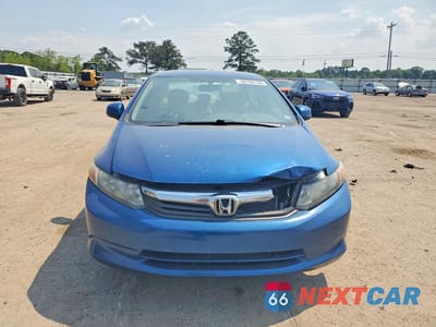 Piąte zdjęcie samochodu w środku: 2012 HONDA CIVIC LX VIN:19XFB2E51CE053516 - miniatura