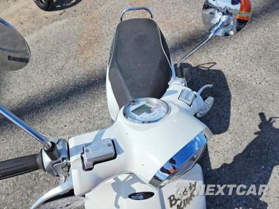 Piąte zdjęcie samochodu w środku: 2022 GENUINE SCOOTER CO. BUDDY KICK VIN:RFVJFJ109N1003672 - miniatura