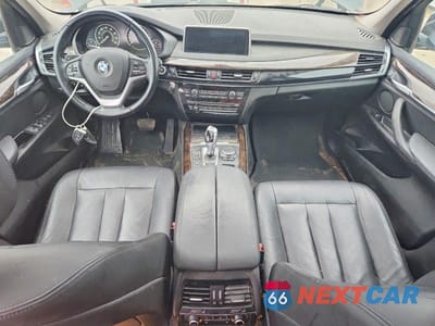 Zdjęcie 8 z 12 samochodu: 2015 BMW X5 XDRIVE35I VIN:5UXKR0C5XF0P18166 - miniatura