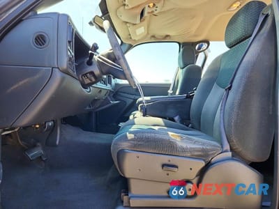 Zdjęcie 7 z 12 samochodu: 2004 CHEVROLET AVALANCHE C1500 VIN:3GNEC12T24G263027 - miniatura