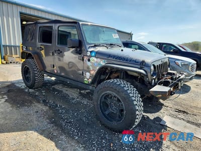 Czwarte zdjęcie samochodu z boku: 2016 JEEP WRANGLER UNLIMITED SPORT VIN:1C4BJWDG7GL254975 - miniatura