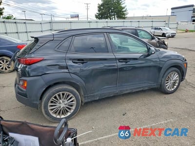 Trzecie zdjęcie samochodu z tyłu: 2019 HYUNDAI KONA SEL VIN:KM8K2CAA9KU191145 - miniatura