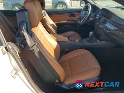 Zdjęcie 10 z 12 samochodu: 2013 BMW 335 I VIN:WBADX7C53DJ589474 - miniatura